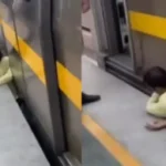 A person got stuck between the platform and the metro like this, your soul will tremble after watching the video!